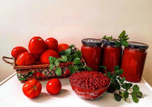 تصویر 1 از رب گوجه فرنگی خوشبخت با عطر محلی